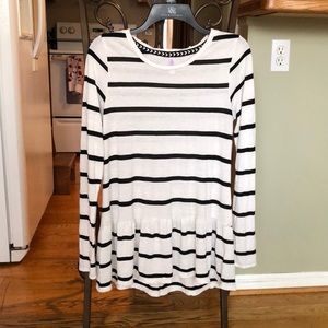Xhilaration long sleeve ruffle top
